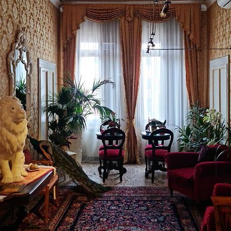 Friendly Venice Suites Eksteriør billede
