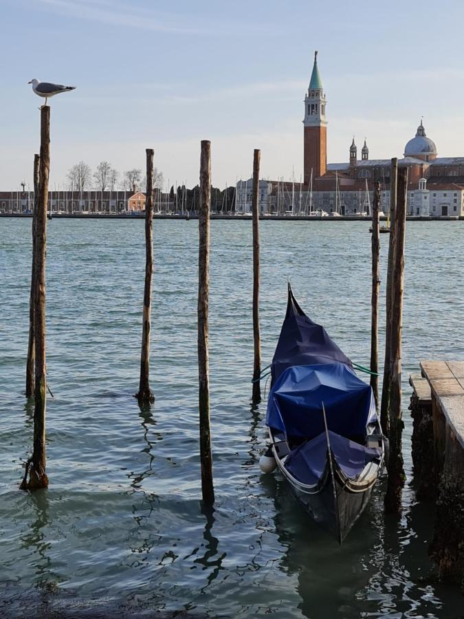 Friendly Venice Suites Eksteriør billede