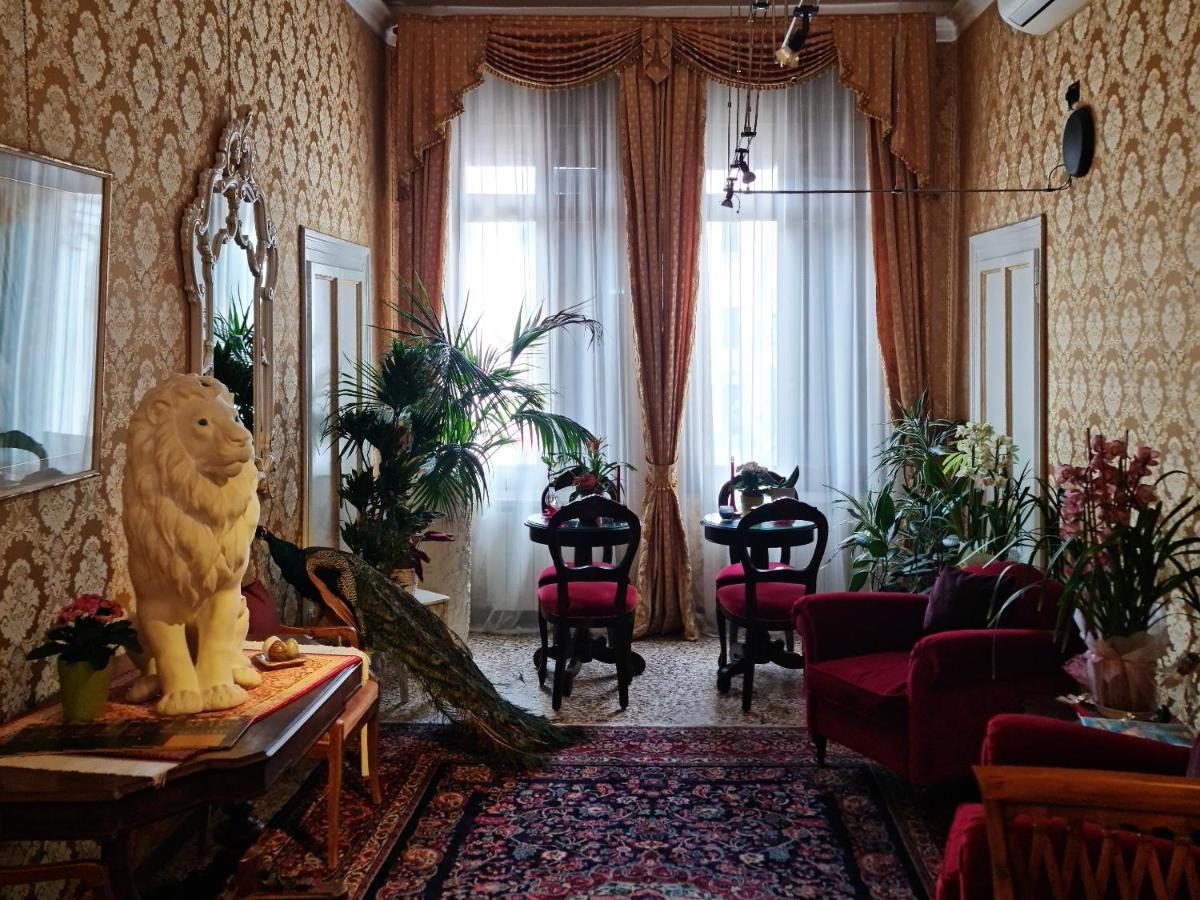 Friendly Venice Suites Eksteriør billede