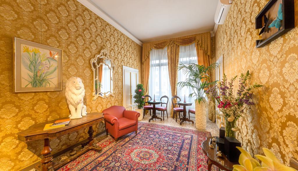Friendly Venice Suites Eksteriør billede