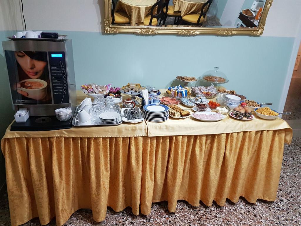 Friendly Venice Suites Eksteriør billede