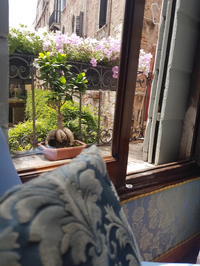 Friendly Venice Suites Eksteriør billede