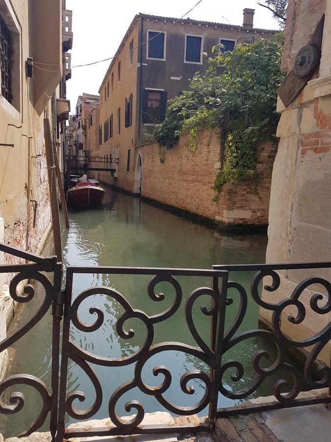 Friendly Venice Suites Eksteriør billede
