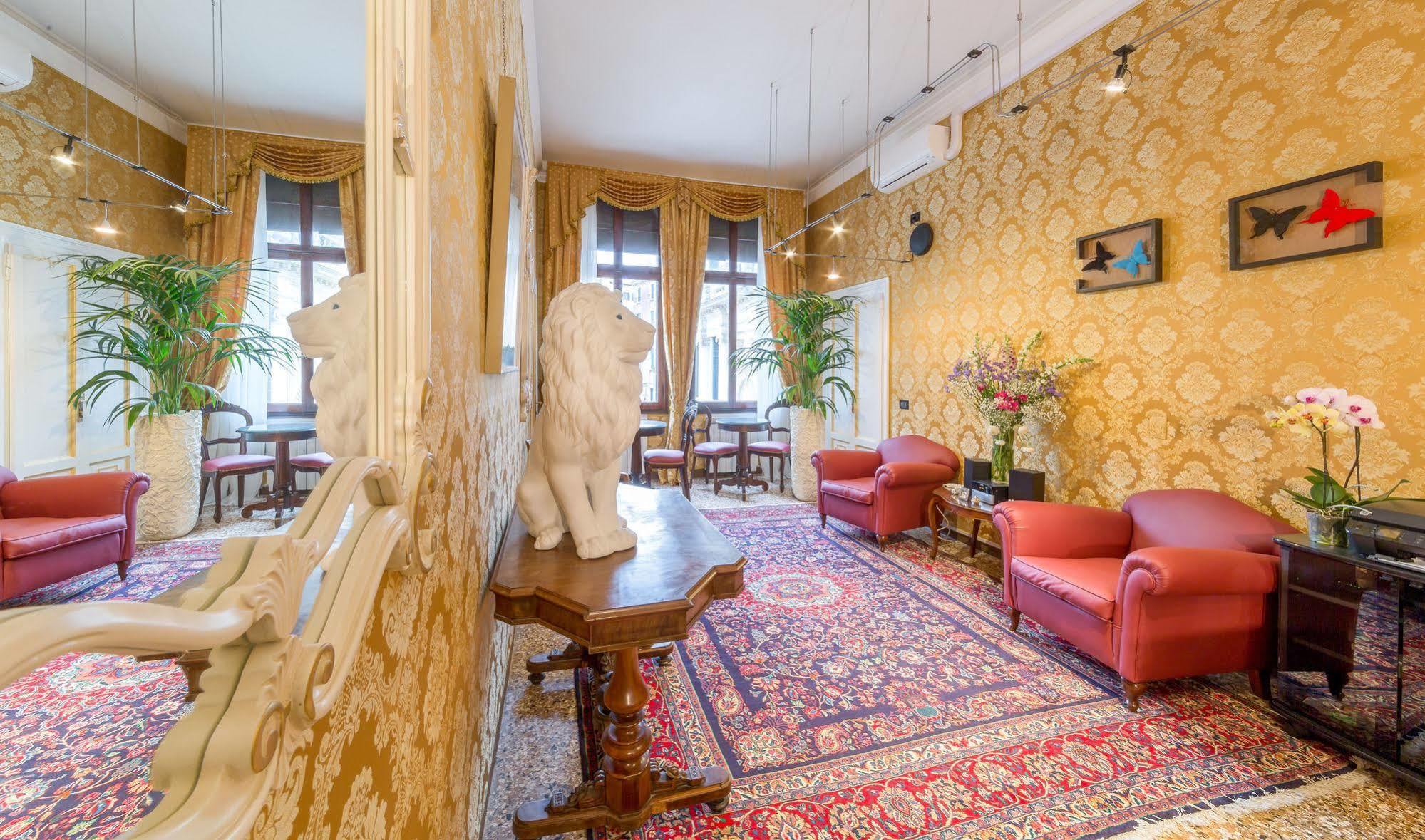 Friendly Venice Suites Eksteriør billede