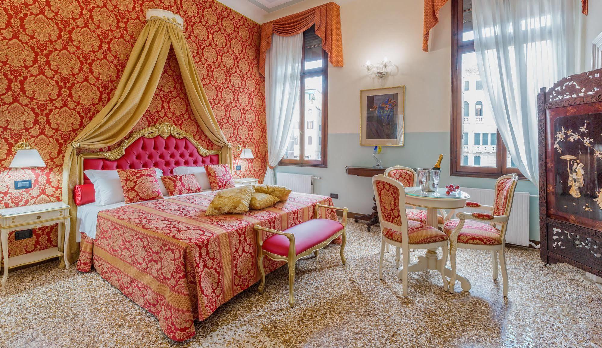 Friendly Venice Suites Eksteriør billede