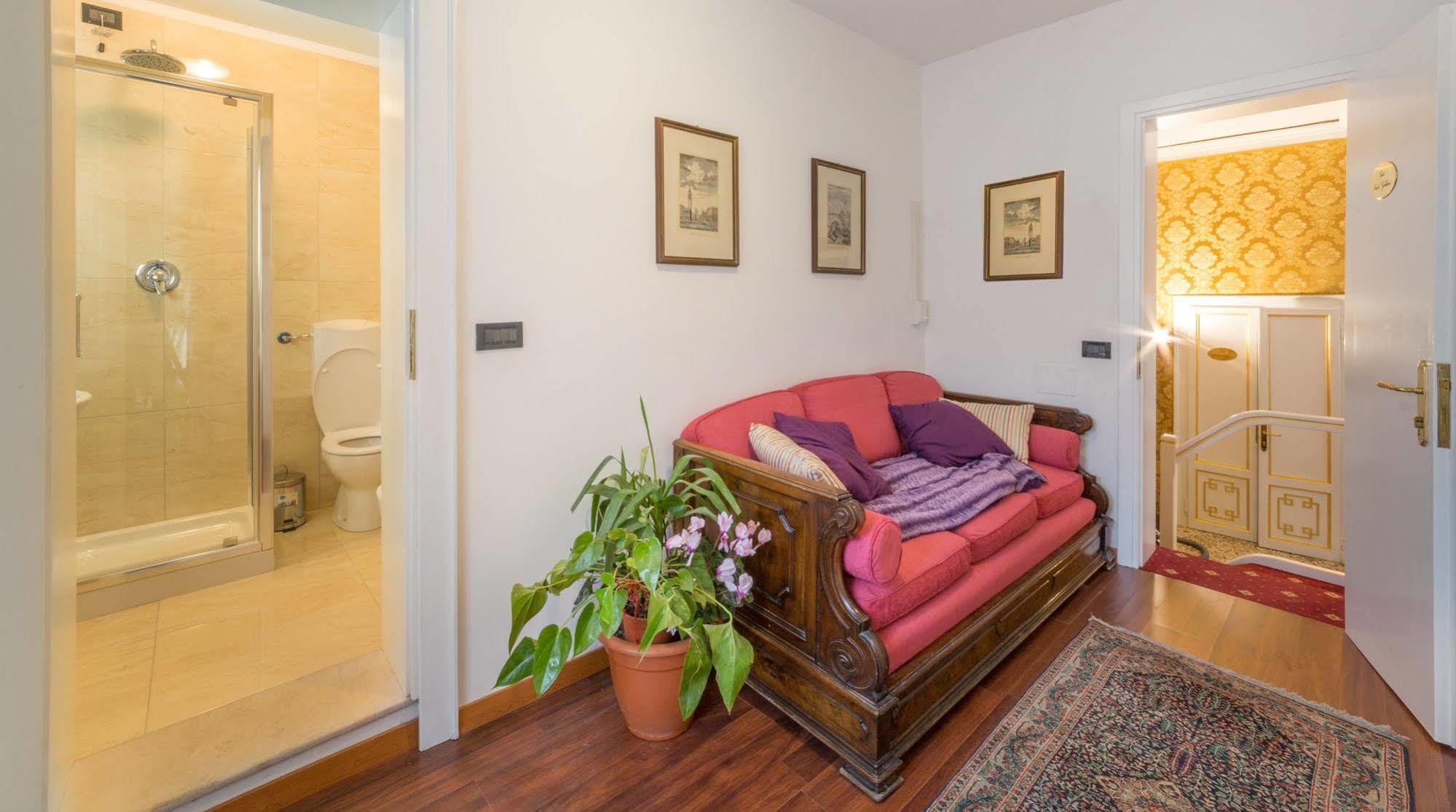 Friendly Venice Suites Eksteriør billede