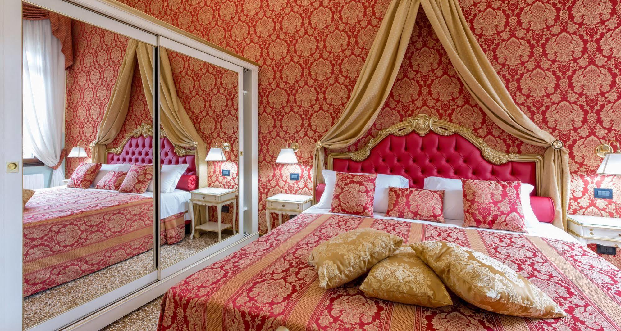 Friendly Venice Suites Eksteriør billede