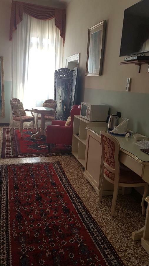Friendly Venice Suites Eksteriør billede