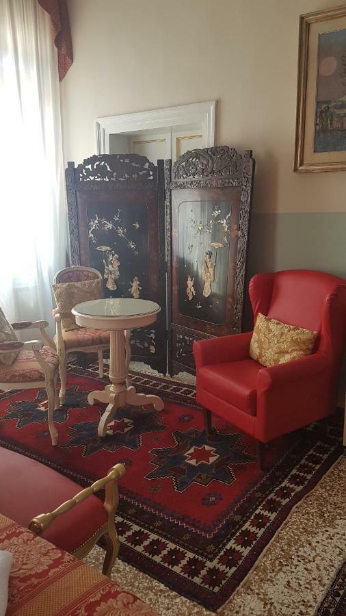 Friendly Venice Suites Eksteriør billede